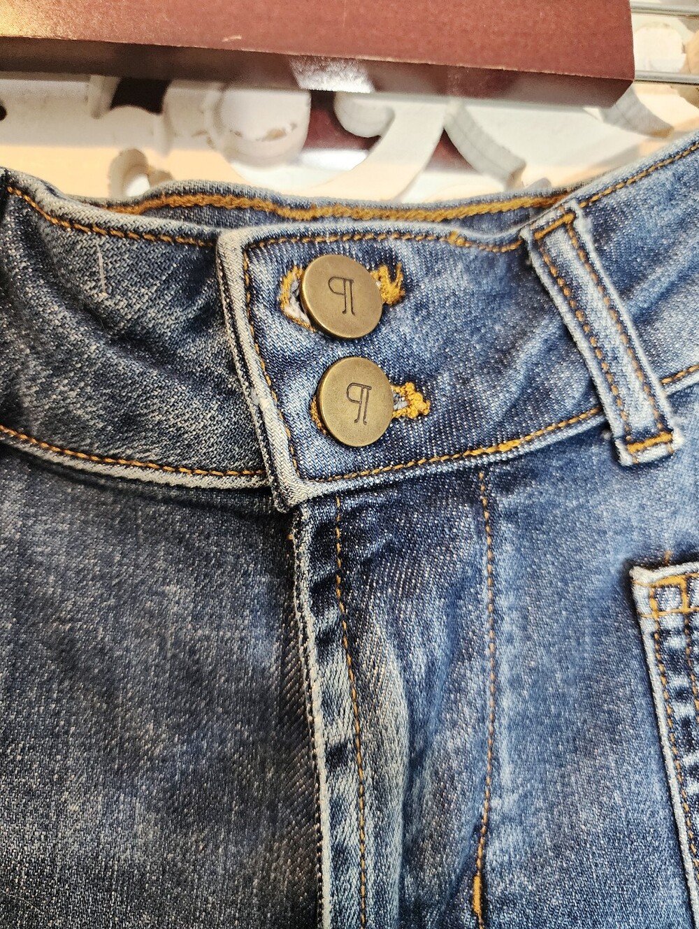 Pilcro The Wanderer Mid-Rise Relaxed Jeans by Pilcro Size 29P - Picture 10 of 16